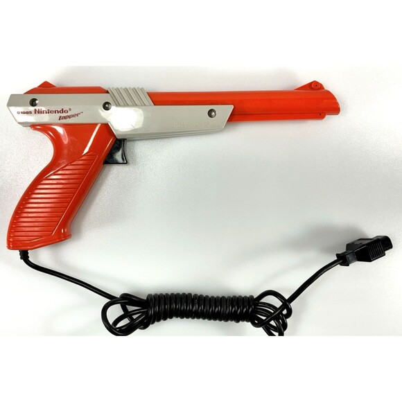 Authentic 1985 Nintendo Zapper Orange Wired Light Gun NES-005 Tested - Picture 6 of 14